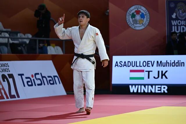 -73kg final TJK-JPN-11.jpg